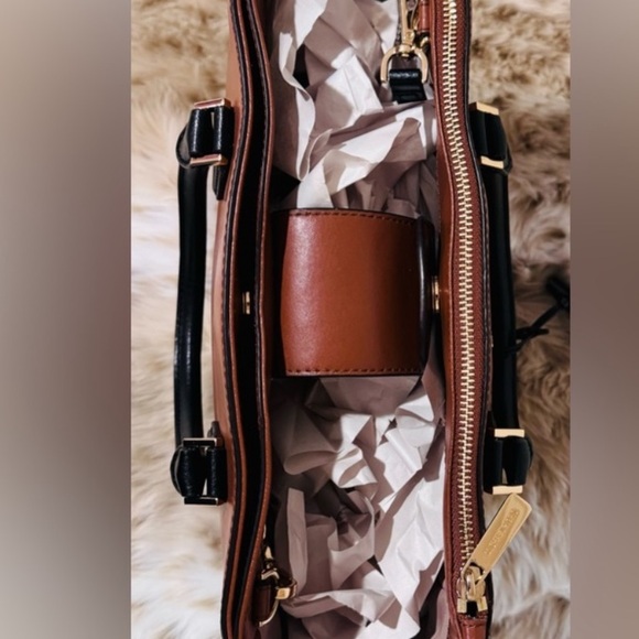 NWOT MICHAEL KORS TOTE - Picture 6 of 7